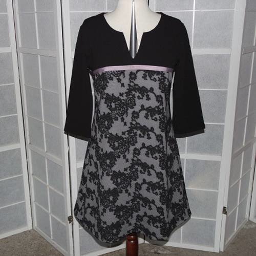   robe trapèze à manches 3/4 en jersey structuré noir et gris taille 42 