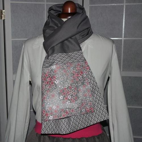 Écharpe foulard étole en coton  dans les tons gris et rose 