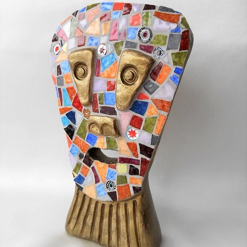 Sculpture visage d'homme terre cuite et mosaïque. bronze et multicolore