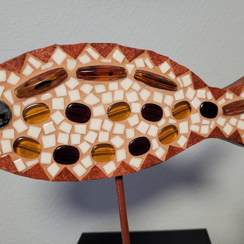 Poisson décoratif en mosaïque marron