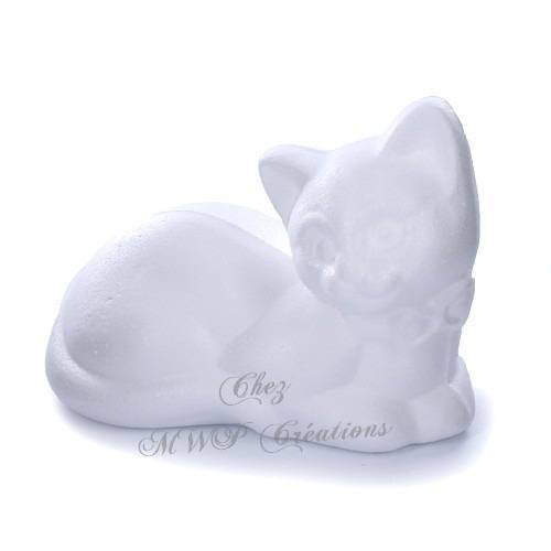Petit chat couché en polystyrène blanc (9,5x13,5cm)
