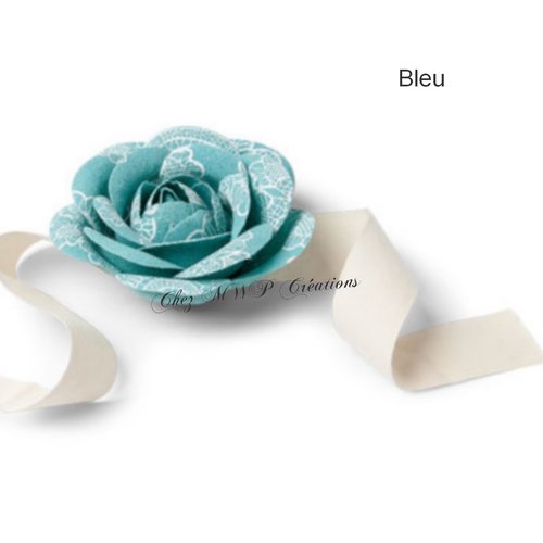 Roses en lin 9cm sur ruban de 35cm bleu