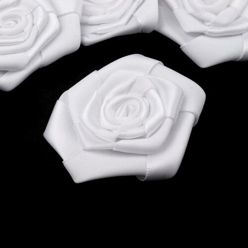 3 roses en tissu satin 40mm / nombreux coloris / fleurs en ruban de satin, petites roses tissu décoration mariage, appliqués fleurs