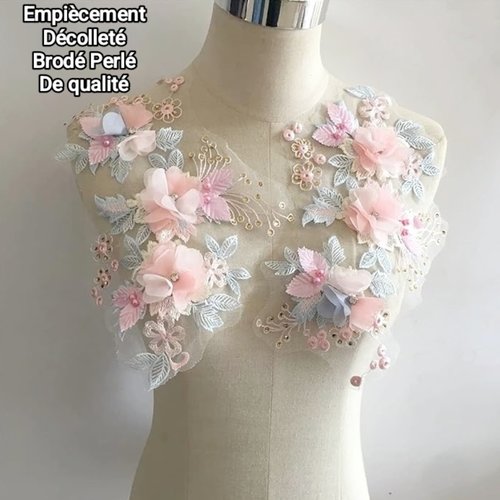 Empiècement dentelle brodé