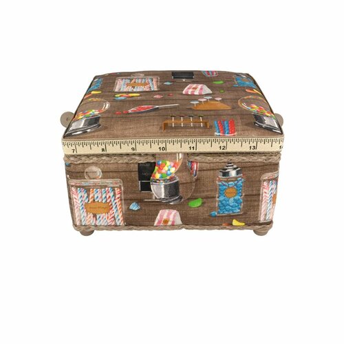 Boîte couture 20x20x11cm bonbons