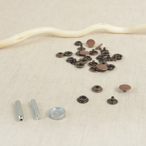 8 boutons pressions 15mm tissus lourds et outil bronze
