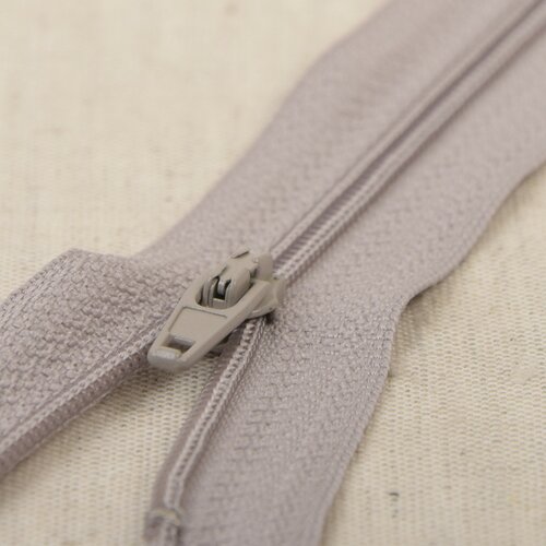 Fermeture fine polyester n°2 couleur gris nuage