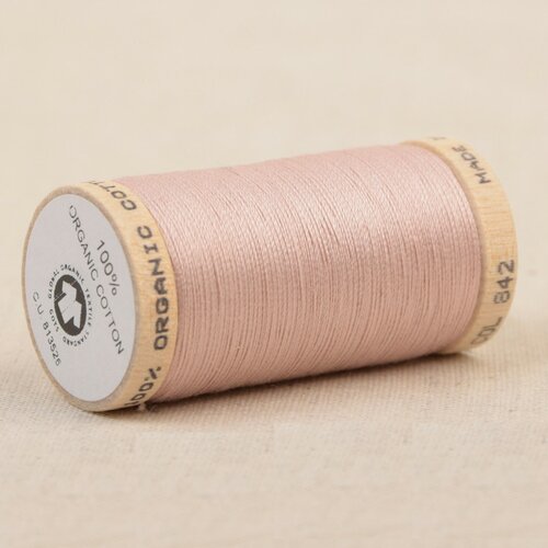 Bobine de fil 100% coton bio 275m rose poudre