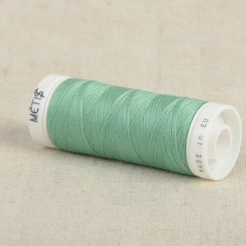 Bobine fil polyester 200m oeko tex fabriqué en europe vert pelouse