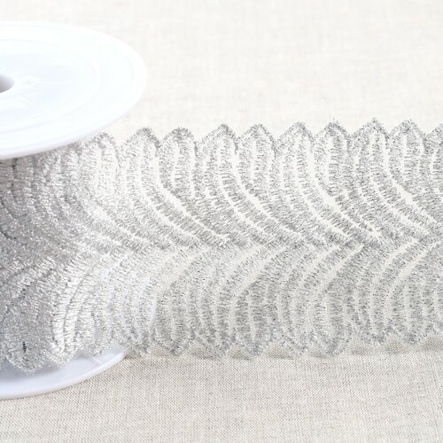 Broderie métallique sur tulle 80mm argent au mètre
