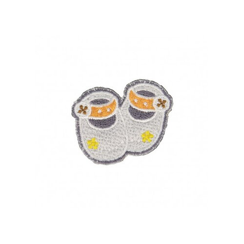 Lot de 3 écussons thermocollants chaussures bébé bleues 3cm x 3,5cm