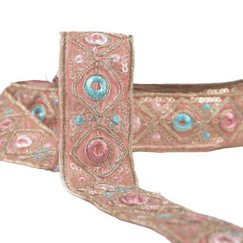Galon indien brodé 30mm rose clair au mètre