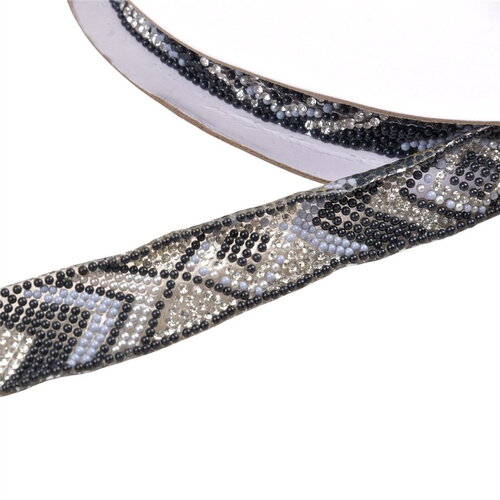 Galon perles ethnique thermocollant 25mm noir au mètre