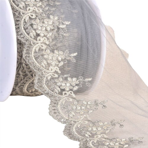 Bobine 18,8m broderie métallique sur tulle 120mm argent