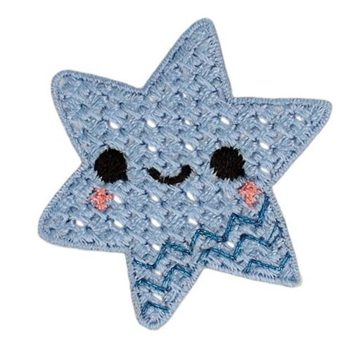 Ecusson crochet étoile bleue 37*40mm