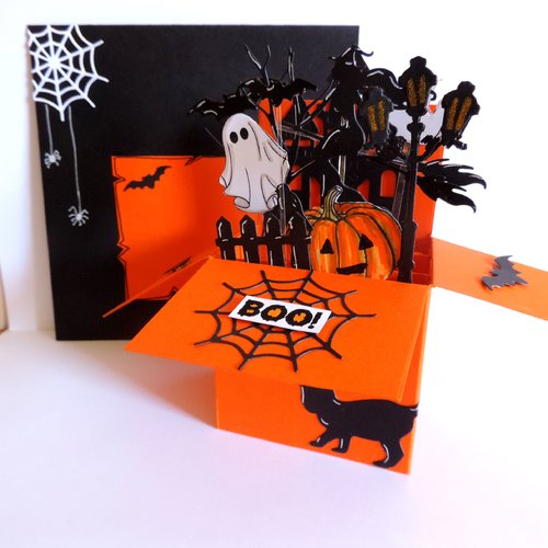 Carte halloween popup et son enveloppe.