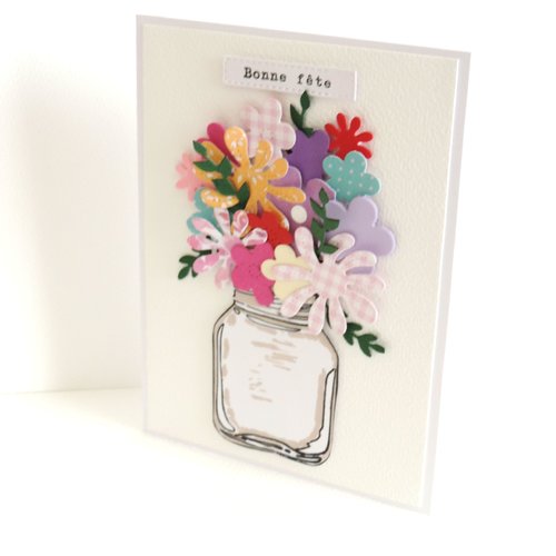 Carte fête des mères avec bouquet de fleurs
