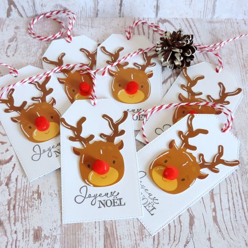 Etiquettes de noël, emballage cadeau.