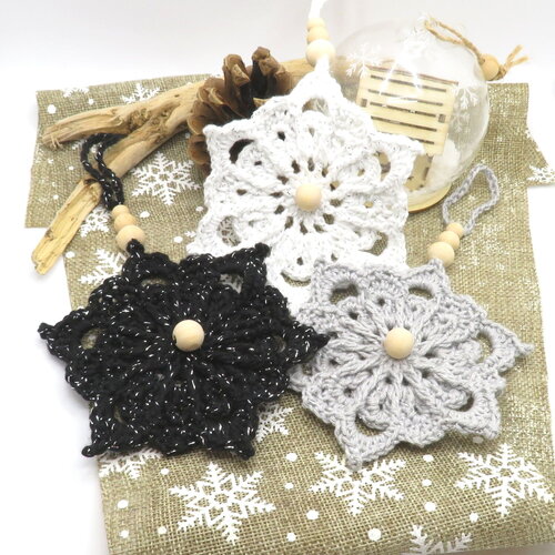 Étoile de noël en crochet et perles | étoile scintillante | ornement de sapin de noël