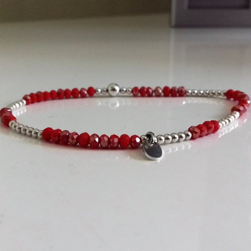 Bracelet fines perles argent  perles rouges élastique