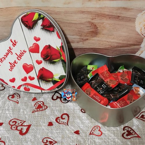 Boîte à chocolats coeur - roses