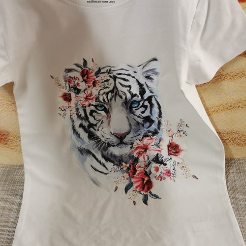 T-shirt enfant - tigre blanc femelle/tigresse