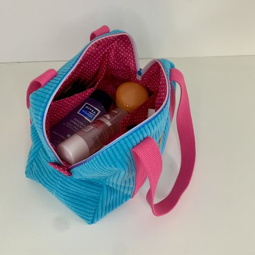Grande trousse de toilette en velours bleu