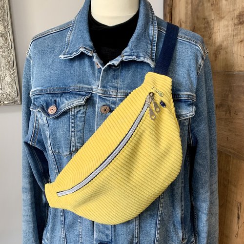 Sac banane en velours jaune