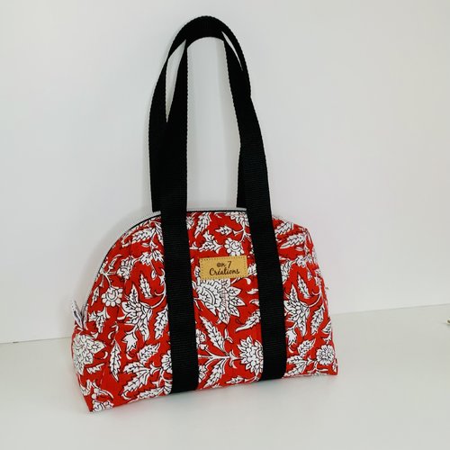 Grande trousse de toilette en tissu indien – rouge & florale