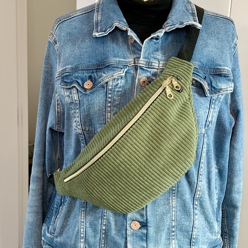 Sac banane en velours vert kaki