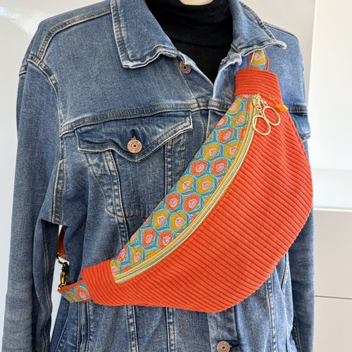 Sac banane en velours orange et motifs verts et jaunes