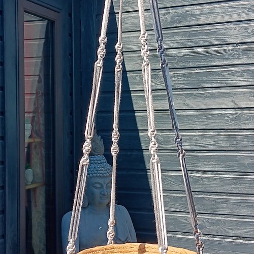 Suspension pour plante en macramé gris et blanc