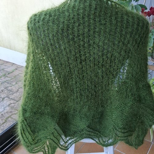 Châle mohair  vert tricote mains
