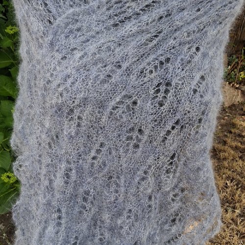 Etole soie et mohair tricotée mains bleu tempête