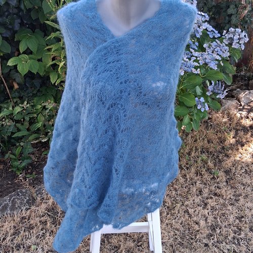 Etole soie et mohair tricotée mains bleu jean