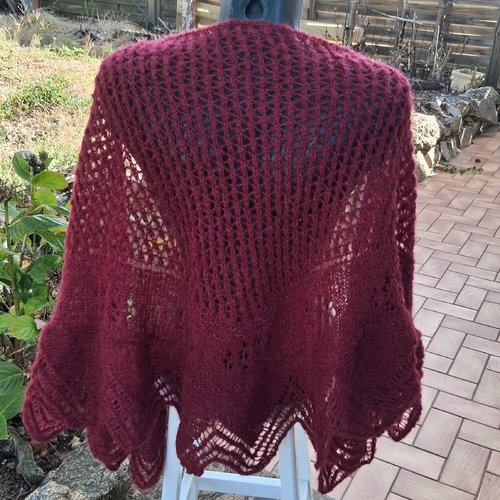 Châle alpaga et soie bordeaux tricote mains
