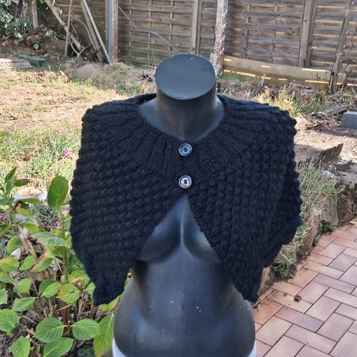 Chauffe epaules tricote mains  noir