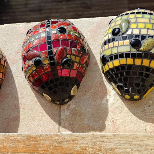 Lot de 3 coccinelles rouge, jaune et orange en mosaïque- sculpture extérieur