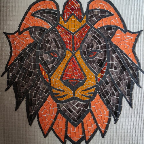 Lion en mosaïque sur filet-roi lion