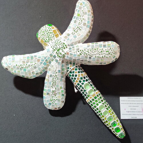 Sculpture mosaïque libellule verte – art déco fait main en mosaïque &amp; verre – pièce unique pour intérieur / extérieur / jardin