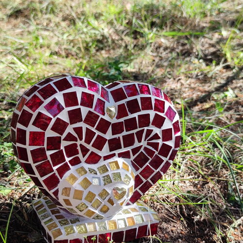 Sculpture mosaïque cœur rouge– art déco fait main en mosaïque &amp; verre – pièce unique pour intérieur / extérieur / jardin