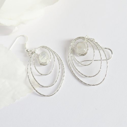 Boucles d'oreilles élégantes pierre de lune