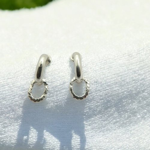 Boucles d’oreilles ovales ciselées en argent massif 925