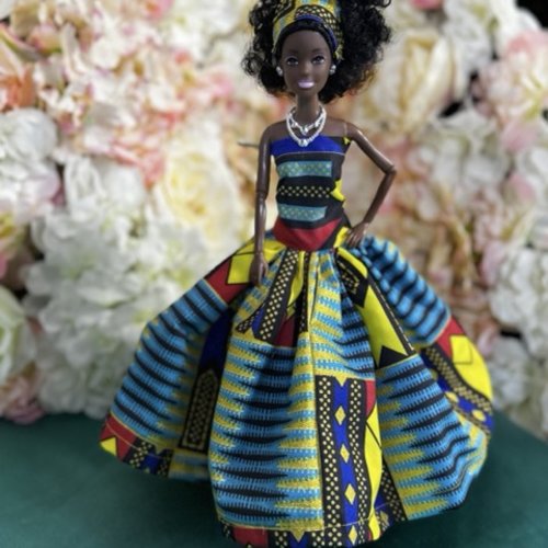 Poupée habillée – robe en wax coloré & accessoires assortis - fait main