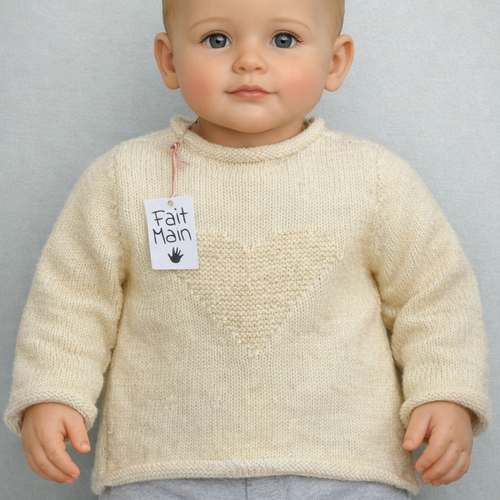 "brassiére cœur et son bonnet en taille 0 - 3 mois