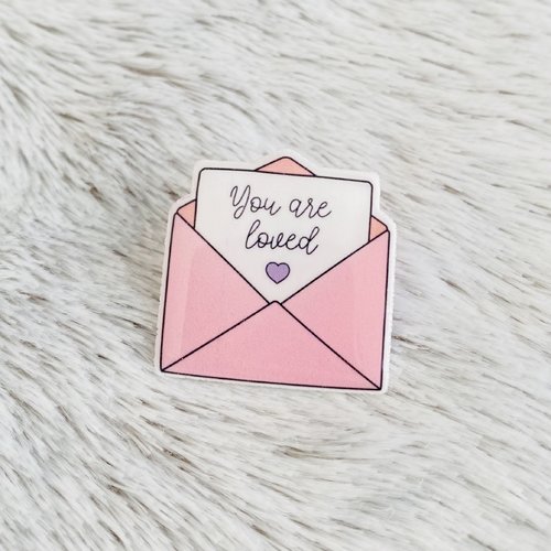 Pins fait main « you are loved »