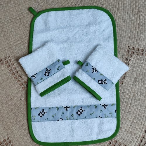 Lot gants de toilette enfant avec serviette assortie blanche avec pandas