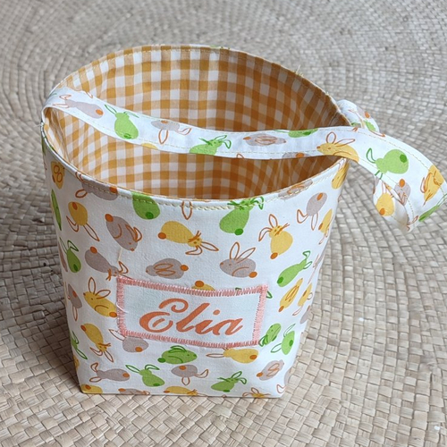 Panier de pâques jaune personnalisé pour enfant