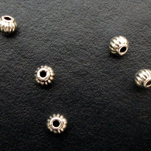 Perles en argent tibétain forme potiron de 5 x 4 mm - trou 1,5 mm (x5)