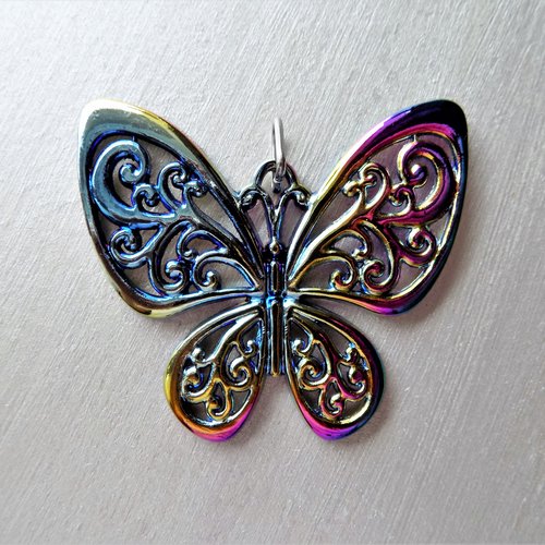 Pendentif papillon 50 x 55 mm filigrane en argent tibétain teinte multicolore - rainbow, bélière acier  (x 1 unité)